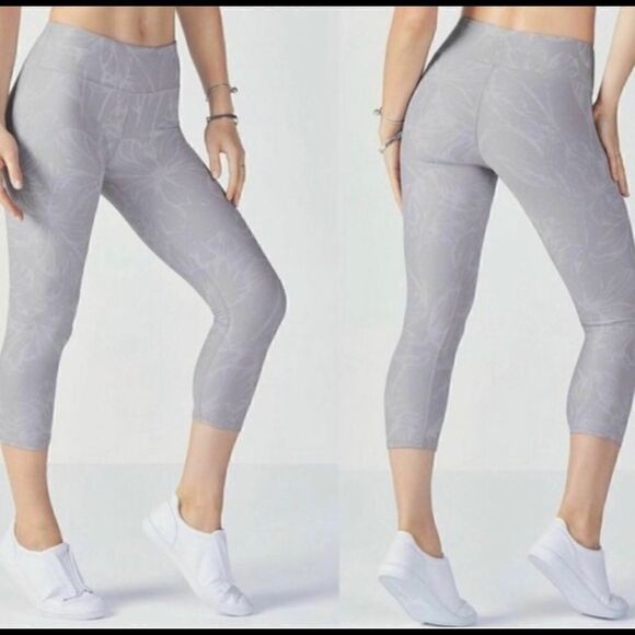 FABLETICS BLOOMFIELD workout cropped leggings - Picture 1 of 7